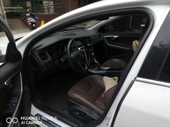 [上海·沪A] 二手沃尔沃沃尔沃S60新能源2018款 S60L E驱混动 T6进取版