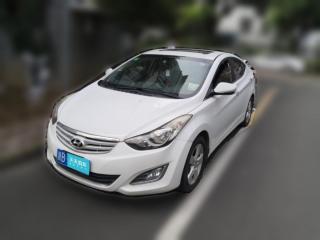 现代朗动2012款1.6L手动领先型
