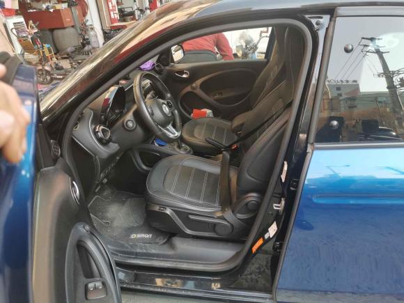[佛山·粤A] 二手smartsmart forfour2016款 0.9T 66千瓦先锋版