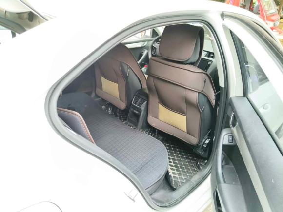 [成都·川A] 二手斯柯达明锐2018款 TSI230 DSG舒适版