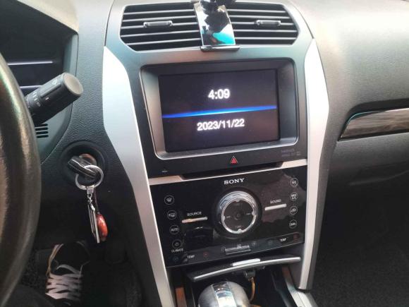 [青岛·吉A] 二手福特探险者2013款 3.5L 尊享型