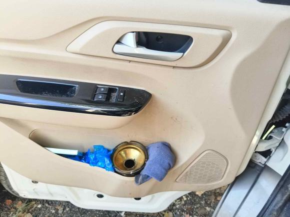 [上海·苏U] 二手长安跨越跨越星V72022款 1.6L汽油豪华型2座对开门DAM16KR