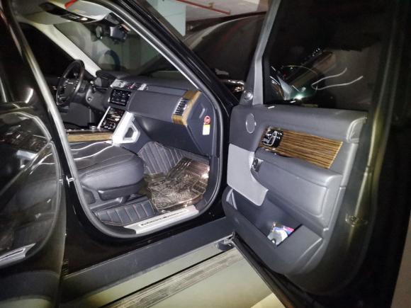 [广州·粤A] 二手路虎揽胜2019款 3.0 SC V6 传世加长版