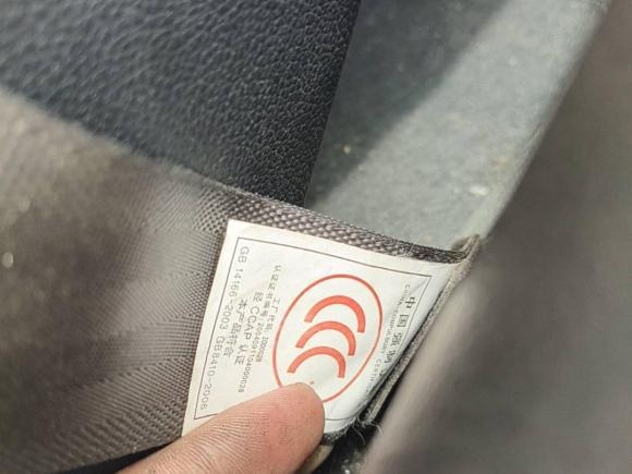 [济南·鲁A] 二手起亚起亚K22015款 两厢 1.4L AT GLS炫酷版