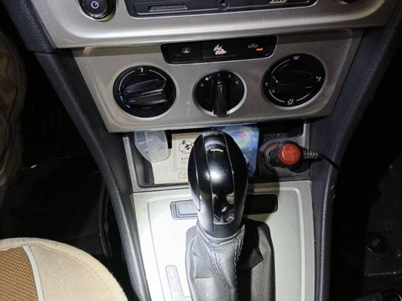 [无锡·苏E] 二手大众朗逸2013款 改款经典 1.6L 自动风尚版