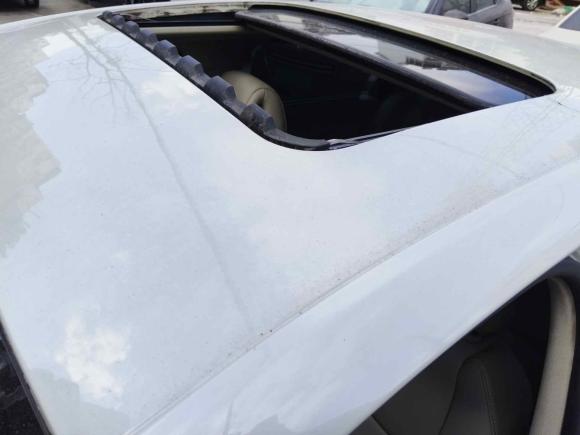 [南昌·赣A] 二手标致标致5082011款 2.3L 自动旗舰版