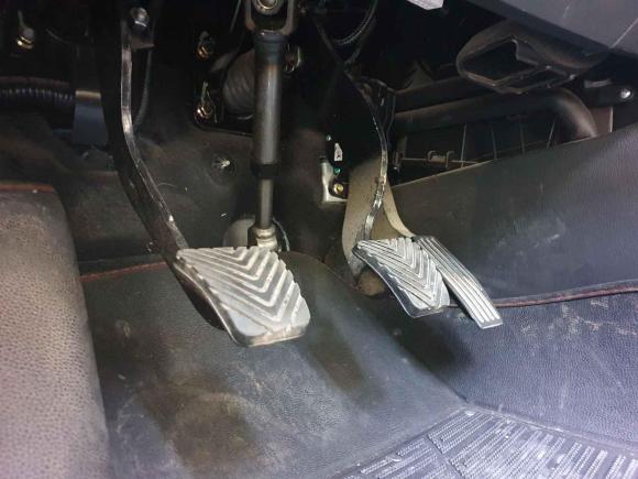 [西安·陕U] 二手长安悦翔V72015款 1.6L 手动乐享型 国IV