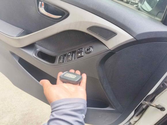 [义乌·浙G] 二手现代朗动2012款 1.6L 自动领先型