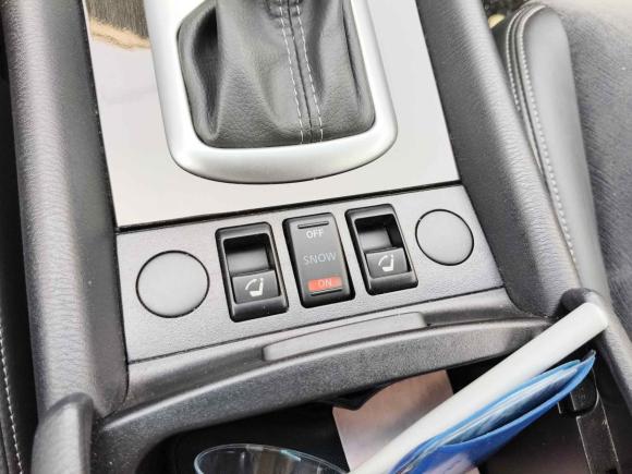 [上海·沪C] 二手英菲尼迪英菲尼迪QX502015款 2.5L 舒适版