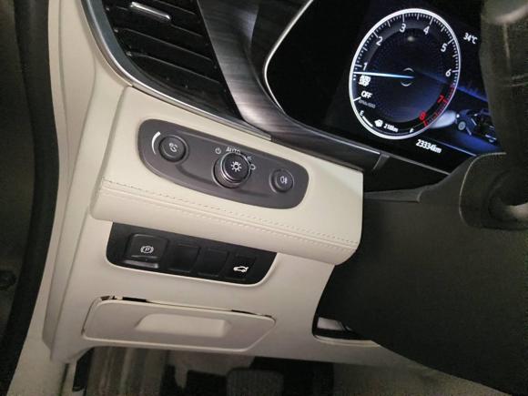 [上海·沪D] 二手别克别克GL82020款 ES陆尊 653T 舒适型