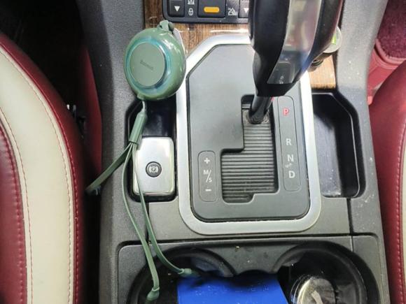 [杭州·浙A] 二手路虎发现2011款 3.0 SDV6 HSE 柴油版