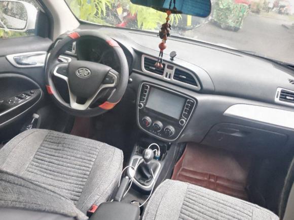 [济南·鲁A] 二手一汽骏派D602015款 1.5L 手动舒适型