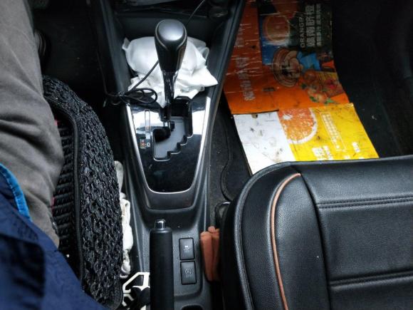 [上海·沪C] 二手丰田YARiS L 致炫2016款 改款 1.5G CVT炫动版