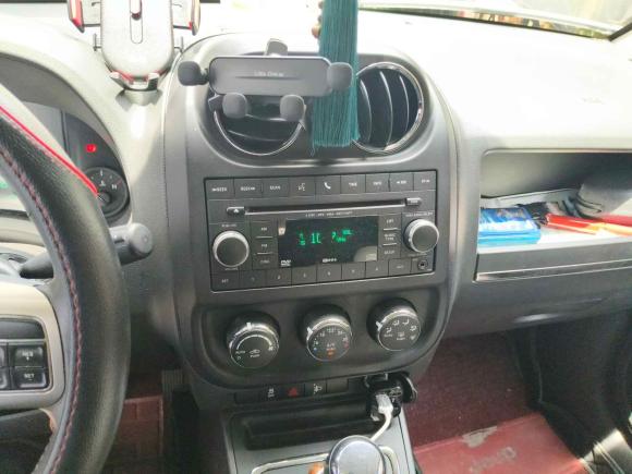 [杭州·浙A] 二手Jeep指南者2011款 2.4L 四驱运动版