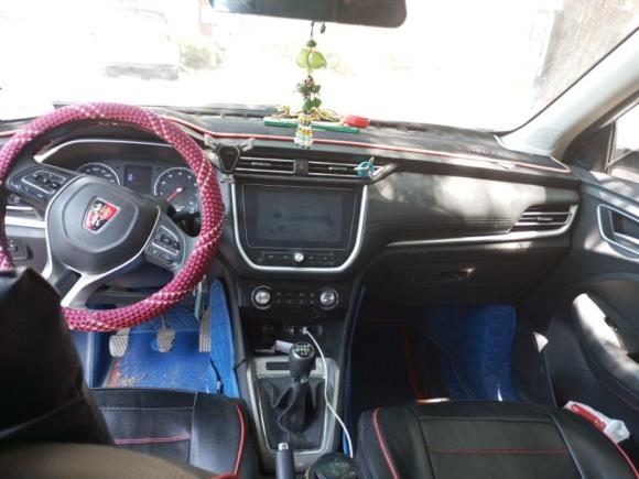 [青岛·鲁B] 二手荣威荣威RX32018款 1.6L 手动精英版