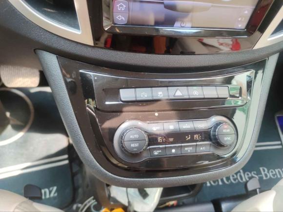 [深圳·粤B] 二手奔驰威霆2018款 2.0T 精英版 7座 国VI