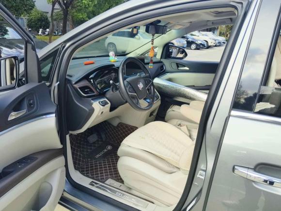 [上海·沪F] 二手别克别克GL82020款 陆上公务舱 652T 尊贵型