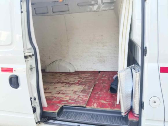 [上海·皖B] 二手上汽大通MAXUS新途V802020款 2.5T 手动经典城配王短轴中顶2/3座