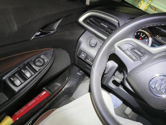 [杭州·浙A] 二手别克别克GL62018款 18T 6座尊贵型