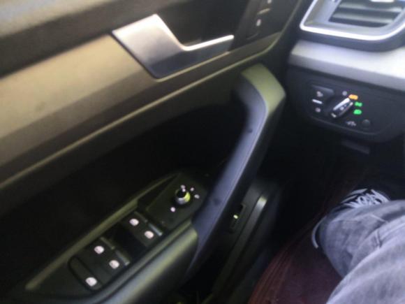 [西安·陕A] 二手奥迪奥迪Q5L2018款 40 TFSI 荣享进取型 国V