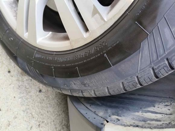 [无锡·苏B] 二手凯迪拉克凯迪拉克SRX2011款 3.0L 豪华型