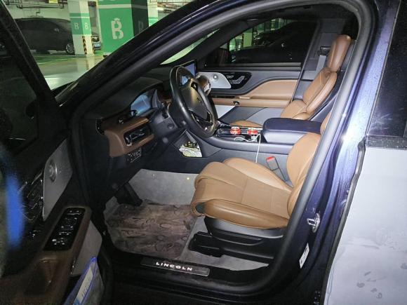 [上海·沪D] 二手林肯飞行家2022款 3.0T V6 四驱行政版