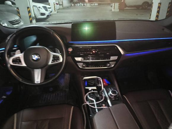 [无锡·苏B] 二手宝马宝马5系2022款 530Li 领先型 M运动套装