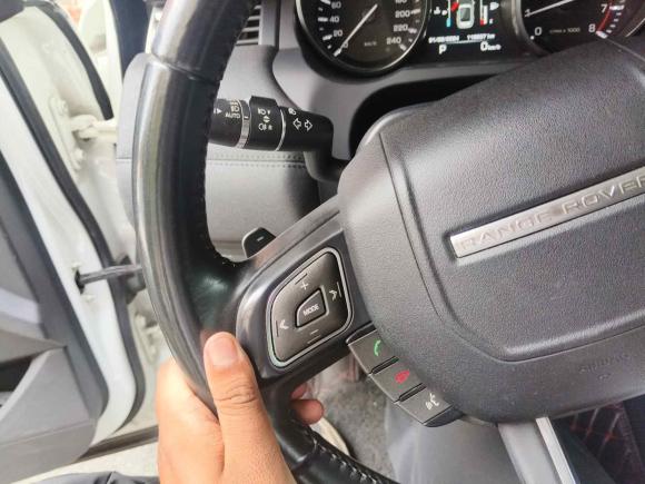 [上海·皖A] 二手路虎揽胜极光2013款 2.0T 5门耀真版