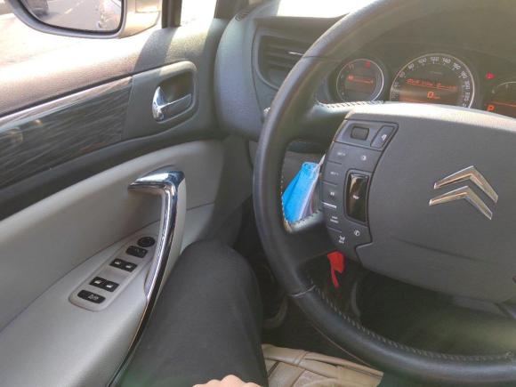 [南通·苏F] 二手雪铁龙雪铁龙C52012款 2.0L 自动尊享型