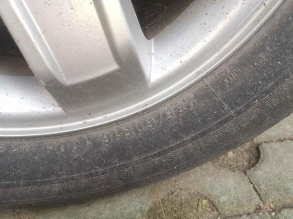 [武汉·鄂A] 二手起亚狮跑2009款 2.0L 手动两驱版GLS