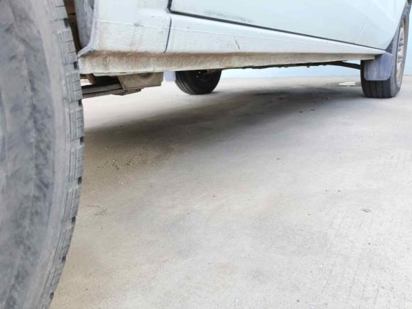 [青岛·鲁B] 二手福特全顺2017款 2.0T柴油厢式运输车短轴低顶国V