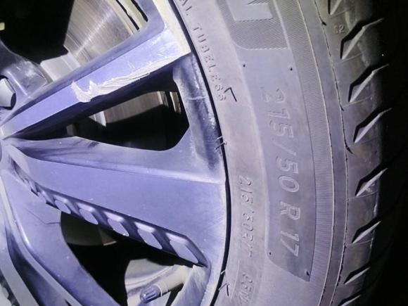 [上海·沪A] 二手飞凡汽车飞凡ER62021款 新动版 620km 智享版