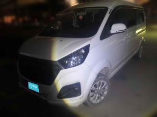 金杯金海狮M经典2022款 1.5L 旅行狮客车 6座