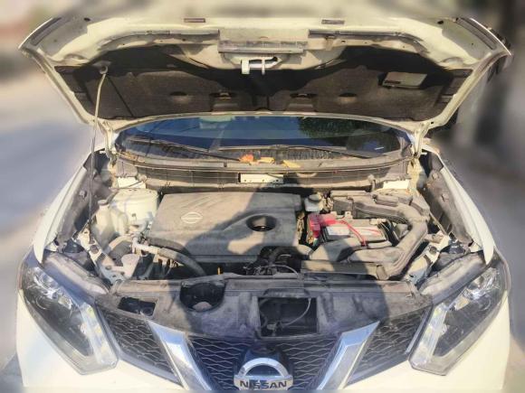 [西安·陕U] 二手日产奇骏2014款 2.0L CVT智领版 2WD