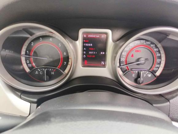 [苏州·苏E] 二手道奇酷威2013款 2.4L 两驱尊尚版