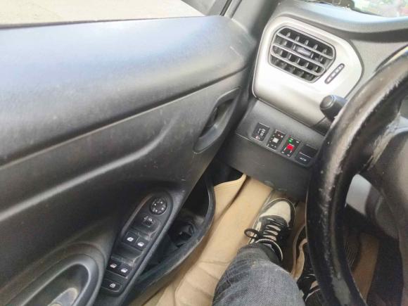 [合肥·皖A] 二手标致标致3012014款 1.6L 手动舒适版CNG