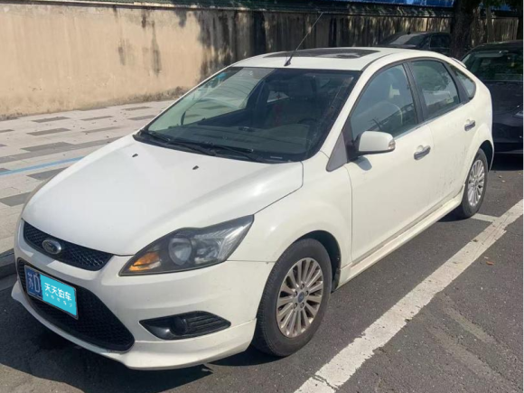 [常州·苏D] 二手福特福克斯2013款 两厢经典 1.8L 手动时尚型