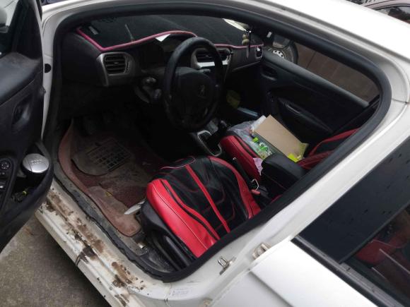 [义乌·浙G] 二手标致标致3012016款 1.6L 手动舒适版