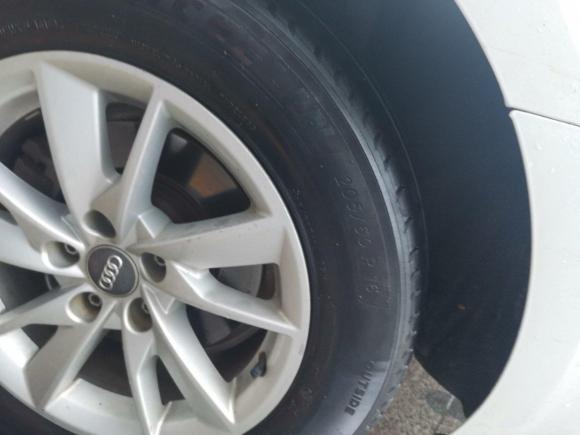 [常州·苏D] 二手奥迪奥迪A4L2017款 40 TFSI 进取型