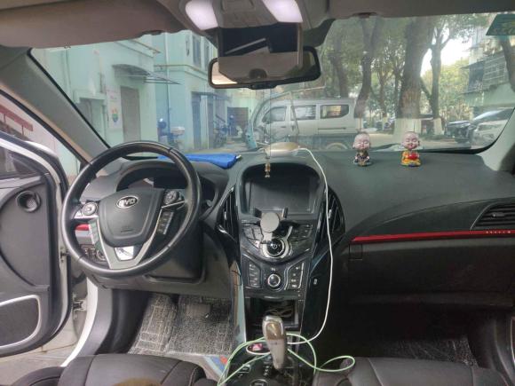 [嘉兴·沪L] 二手比亚迪秦新能源2014款 1.5T 旗舰型