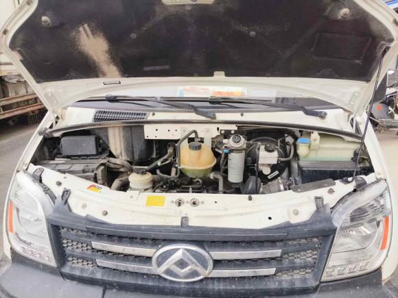 [上海·苏U] 二手上汽大通MAXUS新途V802019款 2.5T经典款6挡手动傲运通短轴超低顶5/6座