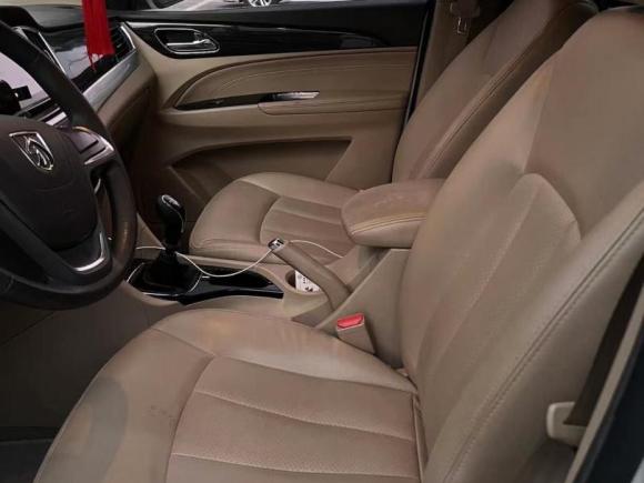 [广州·粤A] 二手宝骏宝骏7302016款 1.5T 手动舒适型 7座