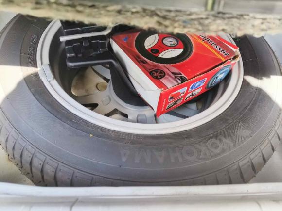 [上海·粤A] 二手丰田普锐斯2012款 1.8L 豪华版