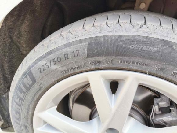 [西安·陕A] 二手奥迪奥迪A4L2018款 30周年年型 40 TFSI 进取型