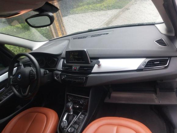 [上海·沪B] 二手宝马宝马2系多功能旅行车2015款 218i 领先型