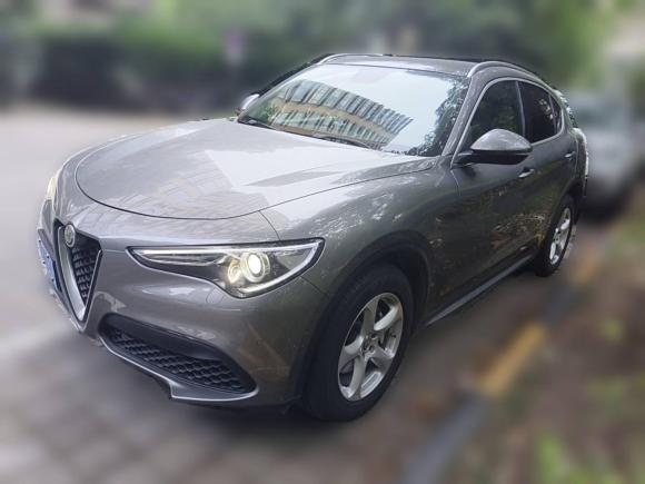 阿爾法·羅密歐Stelvio斯坦維2017款 2.0T 280HP 豪華版「上海二手車」「天天拍車」