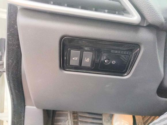 [南京·苏A] 二手捷豹捷豹F-PACE2016款 2.0T 两驱都市尊享版