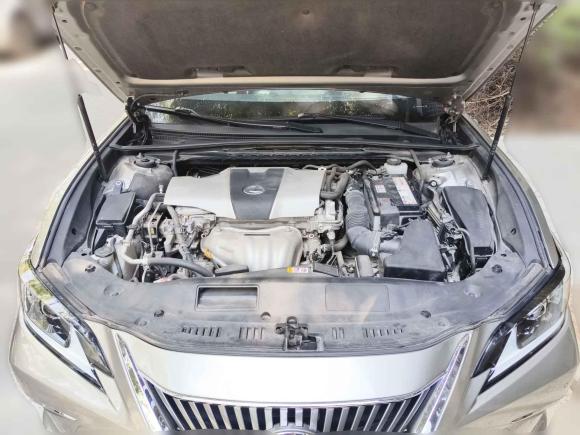 [南昌·赣M] 二手雷克萨斯雷克萨斯ES2018款 200 卓越版 国V