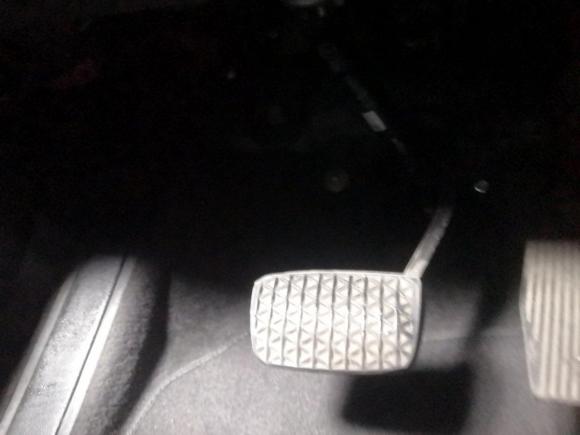 [上海·沪C] 二手别克英朗2013款 XT 1.6L 自动时尚版