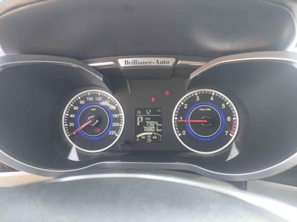 [南京·苏L] 二手中华中华V32015款 1.5T 自动精英型